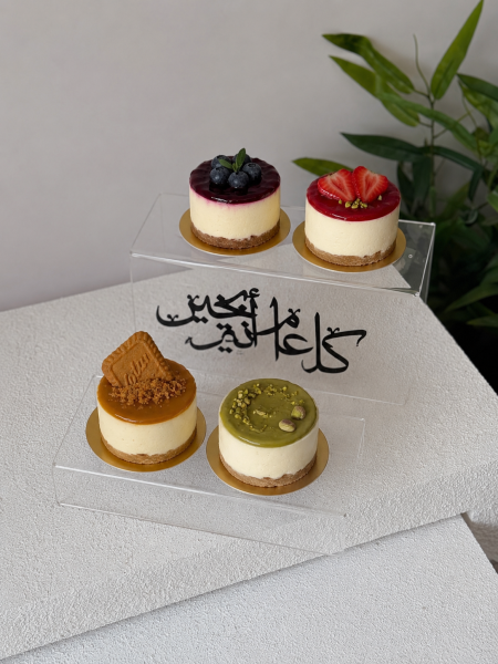 ستاندات اكريلك للعيد