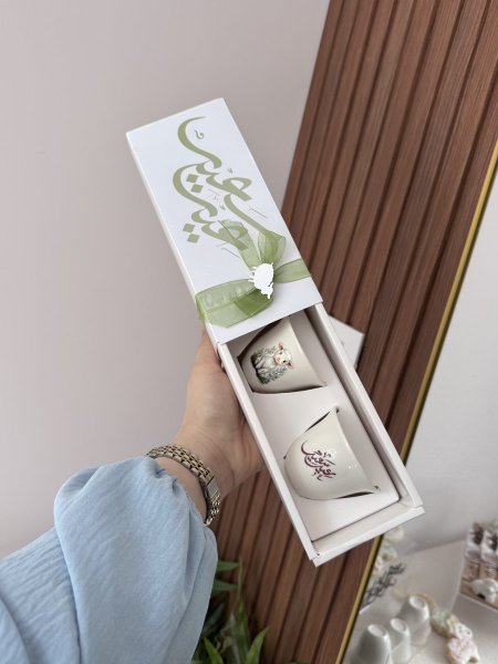 طقم الفنجانين
