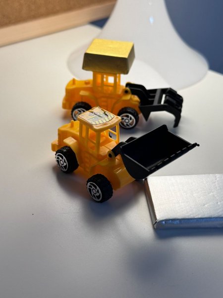 جرافة صغيرة