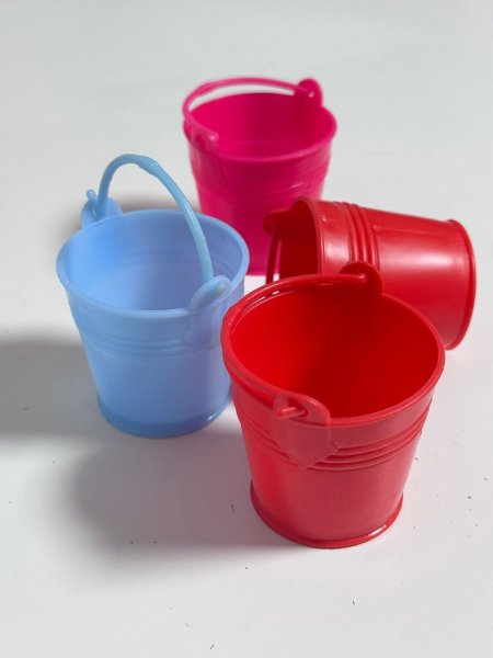 دلو سلاستيك