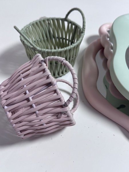 سلة صغيرة